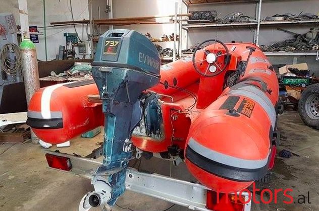 2010' Maxum photo #5