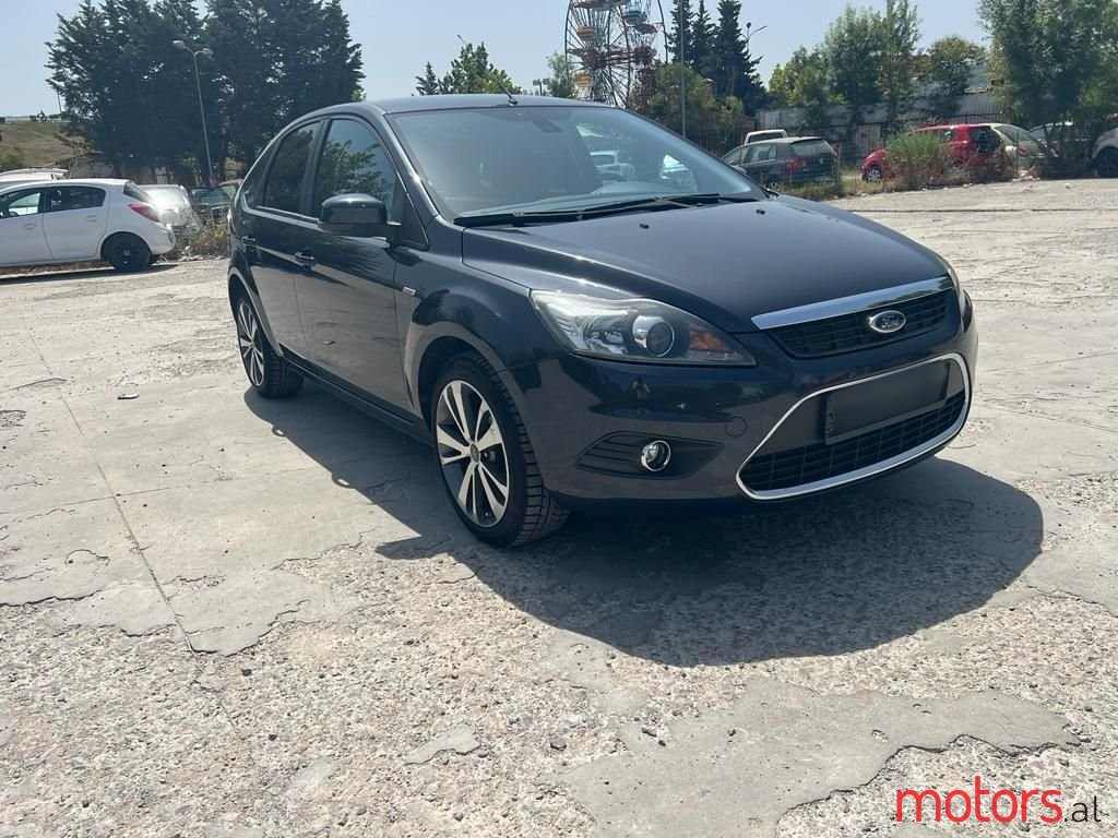 2010' Ford Focus photo #5