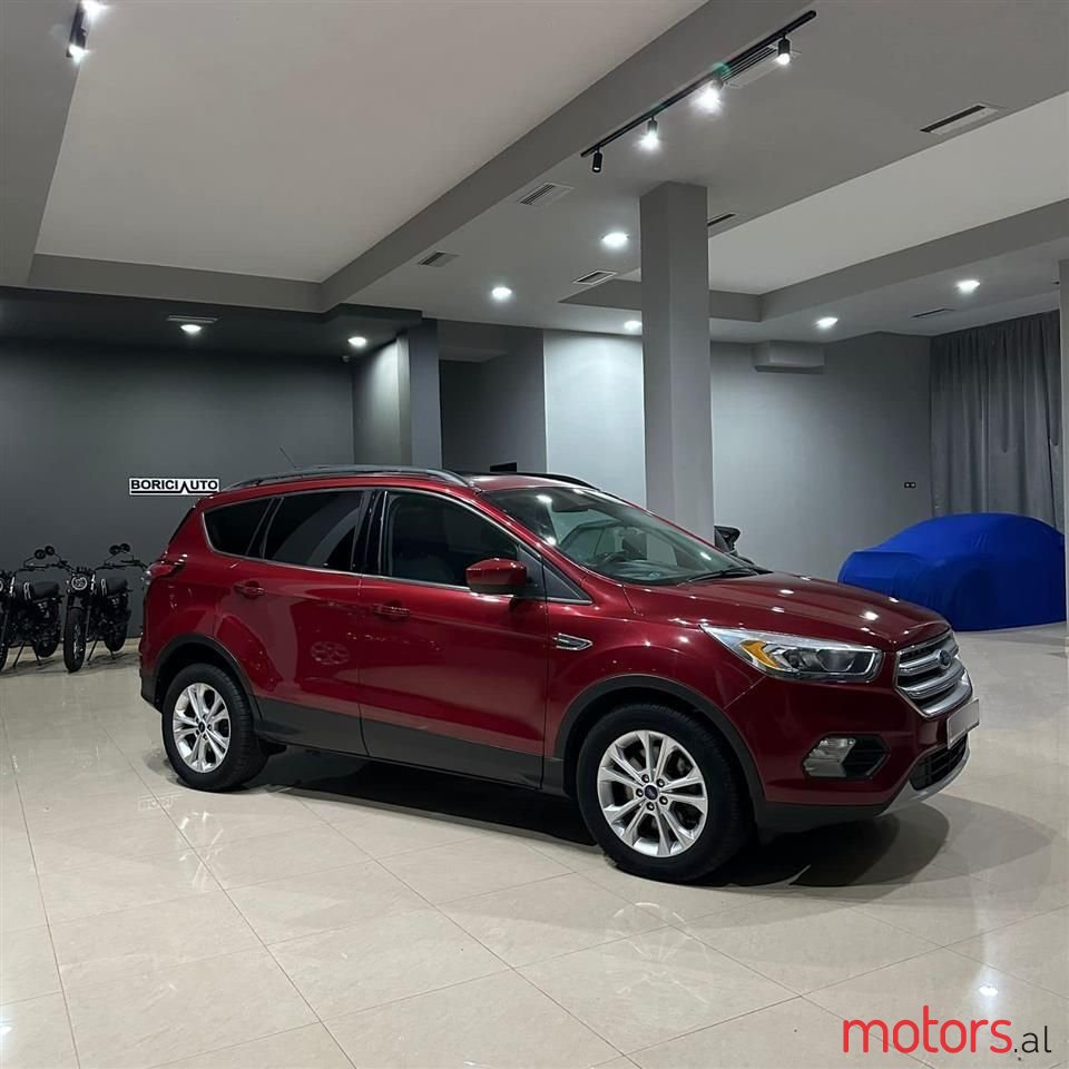 2017' Ford Kuga photo #2