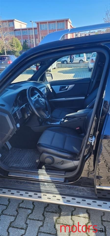 2010' Mercedes-Benz GLK 220 photo #2