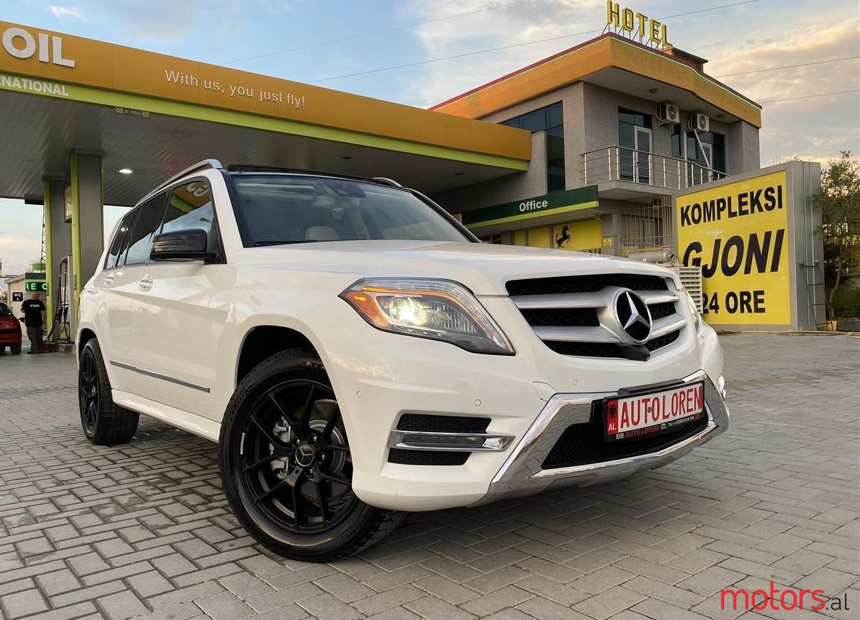 2014' Mercedes-Benz GLK 250 photo #1