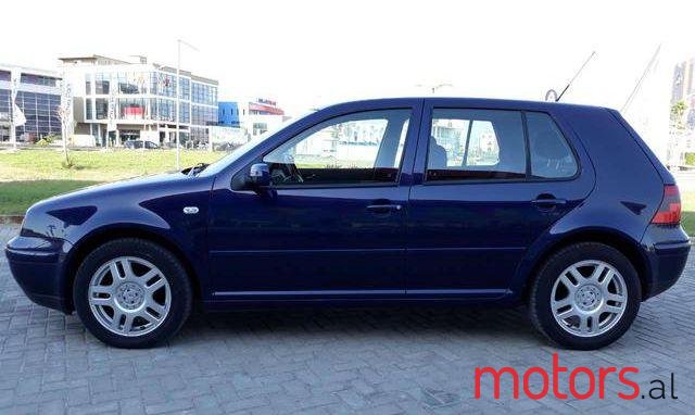 2003' Volkswagen Golf photo #5