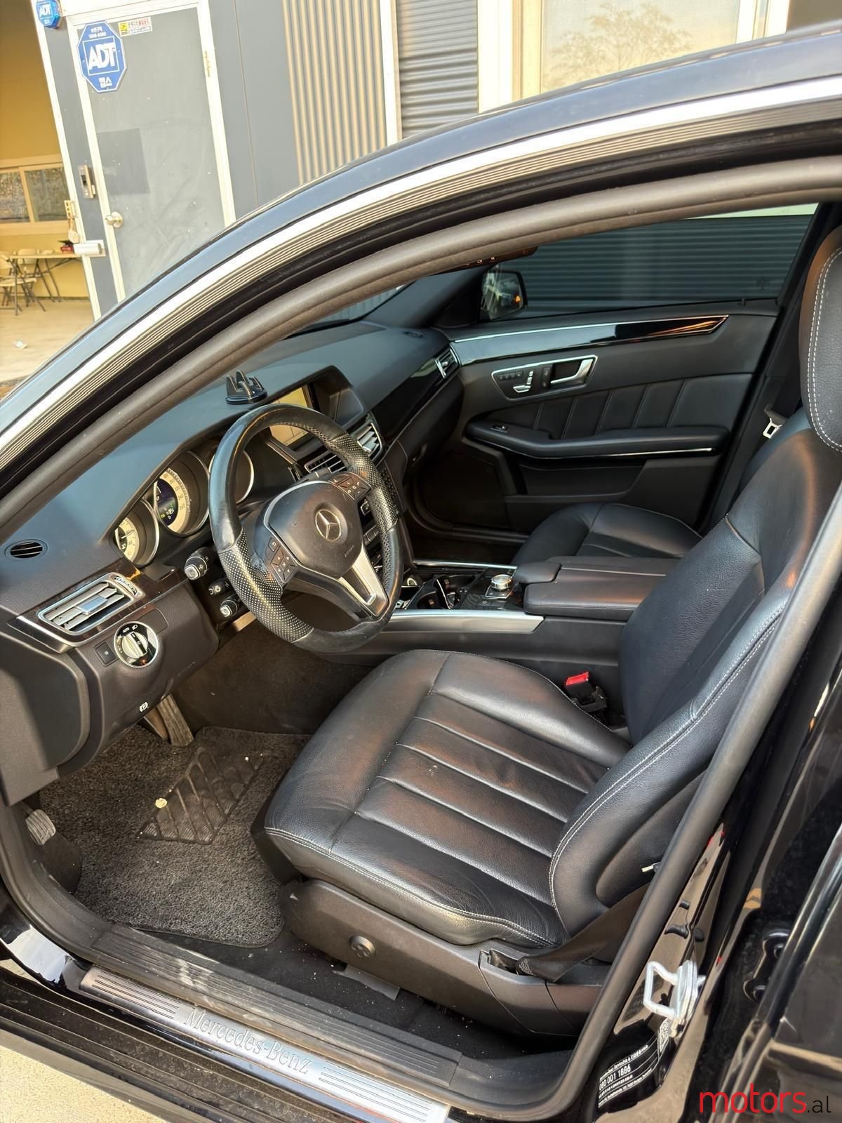 2014' Mercedes-Benz E 220 photo #6