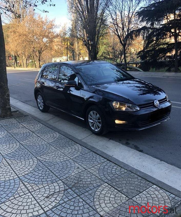 2013' Volkswagen Golf photo #1