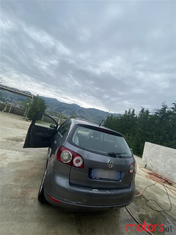 2005' Volkswagen Golf Plus photo #3