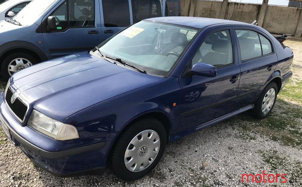 1999' Skoda Octavia photo #1