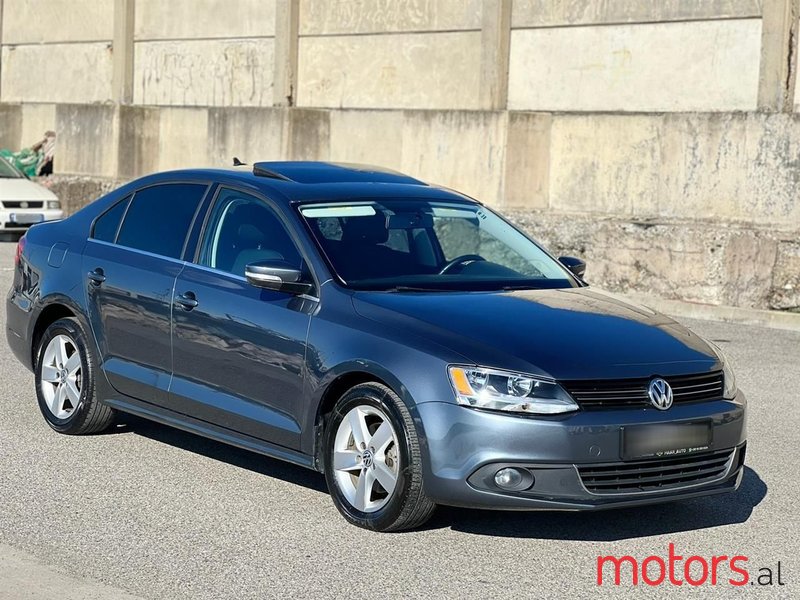 2011' Volkswagen Jetta photo #6