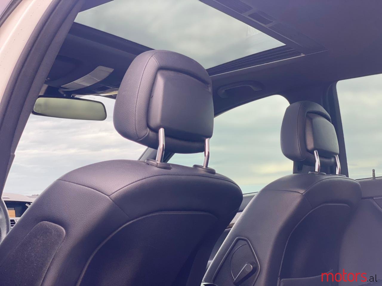 2008' Mercedes-Benz C-Class photo #7