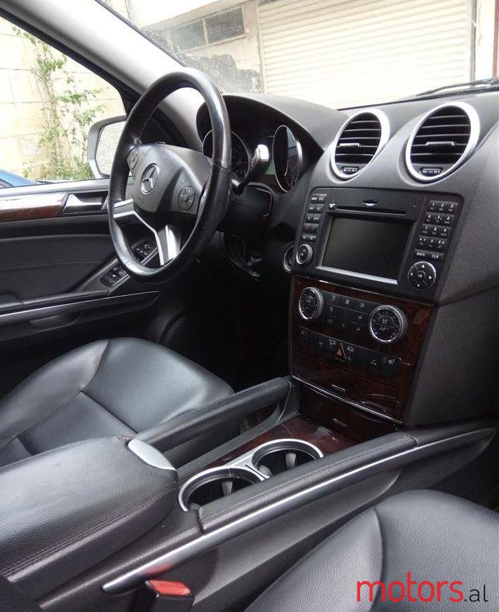 2009' Mercedes-Benz ML 320 photo #2