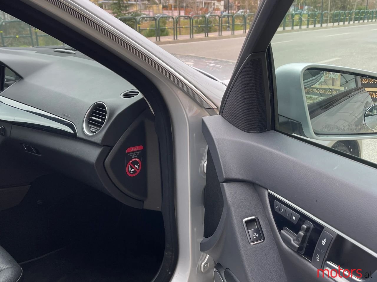 2013' Mercedes-Benz C 220 photo #3