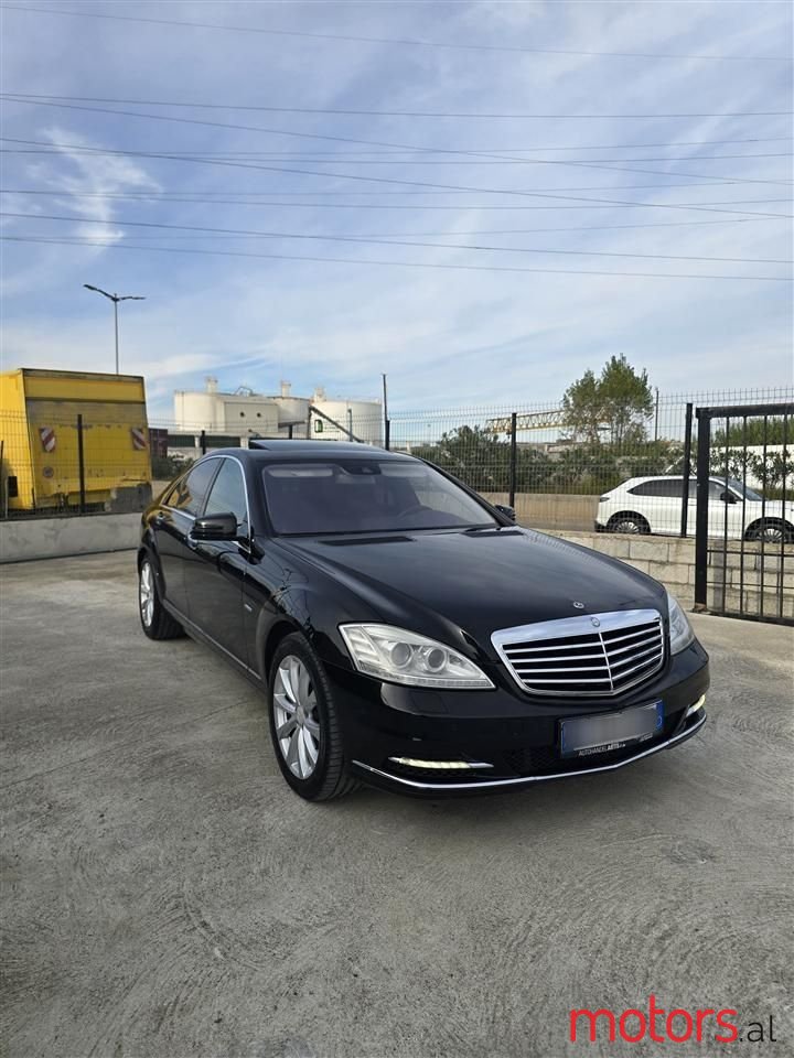 2010' Mercedes-Benz S 350 photo #1