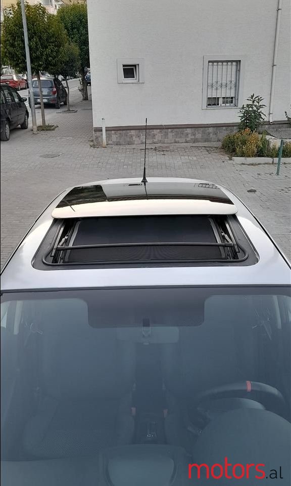 2007' Renault Clio photo #5