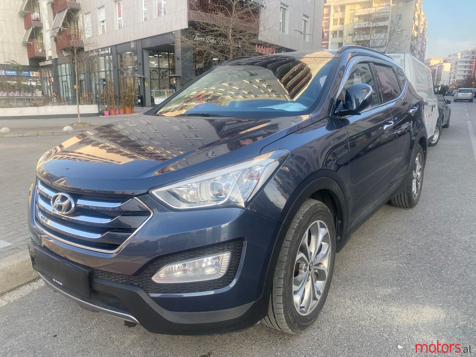 2013' Hyundai Santa Fe photo #6