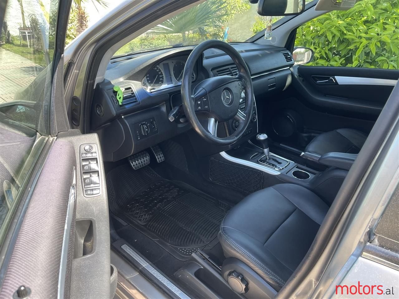 2007' Mercedes-Benz B 200 photo #5