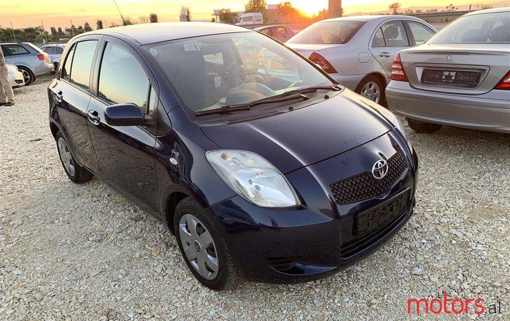 2006' Toyota Yaris photo #1