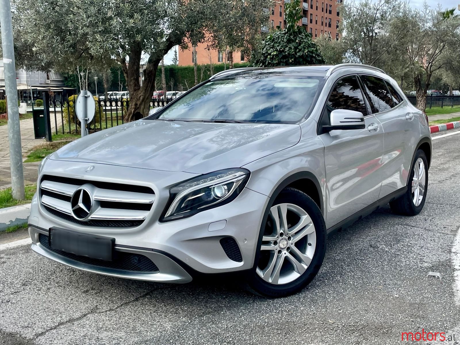 2015' Mercedes-Benz GLA 200 photo #1