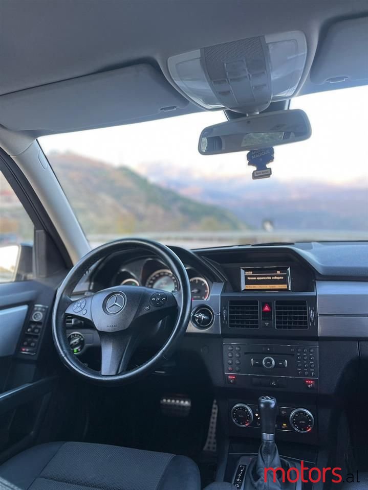 2010' Mercedes-Benz GLK 220 photo #6