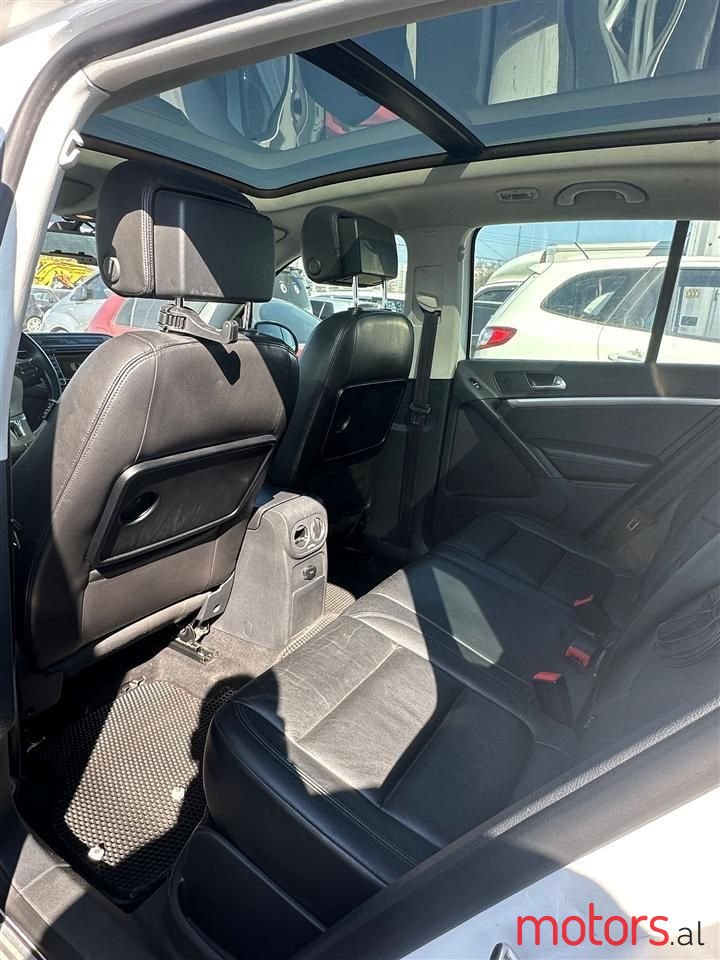 2013' Volkswagen Tiguan photo #5