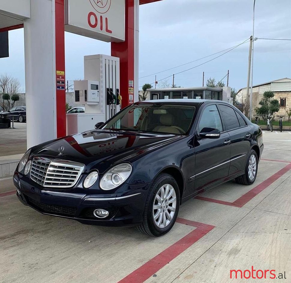 2008' Mercedes-Benz E 280 photo #1