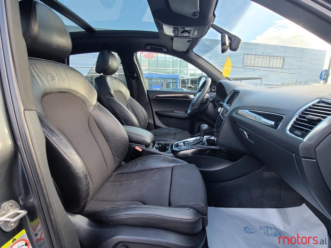 2009' Audi Q5 photo #6