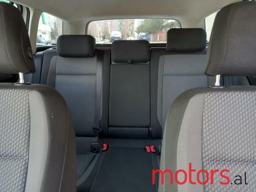 2016' Volkswagen Passat photo #2