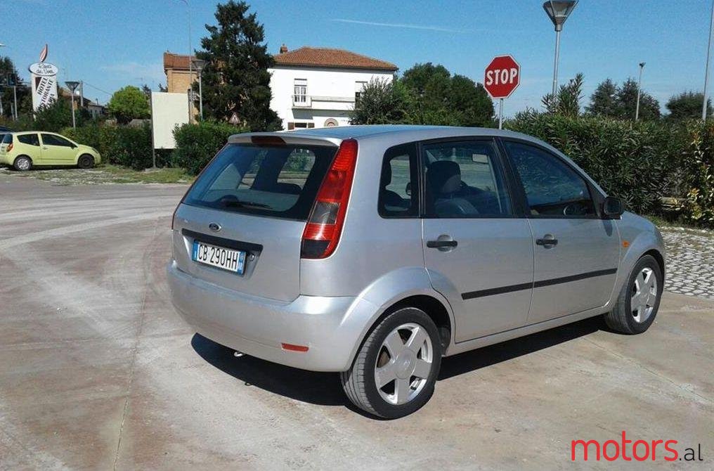 2003' Ford Fiesta photo #2