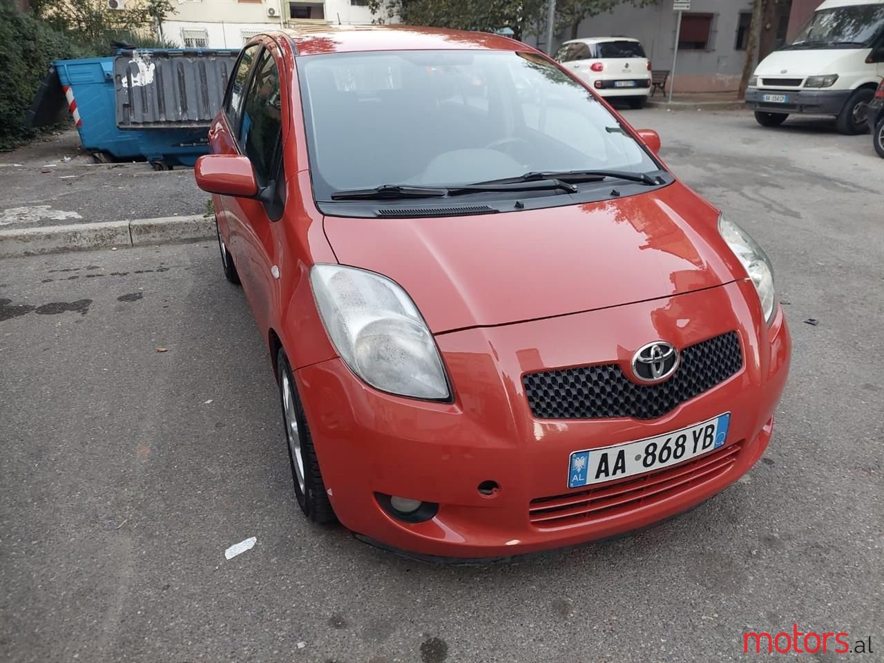 2006' Toyota Yaris photo #2