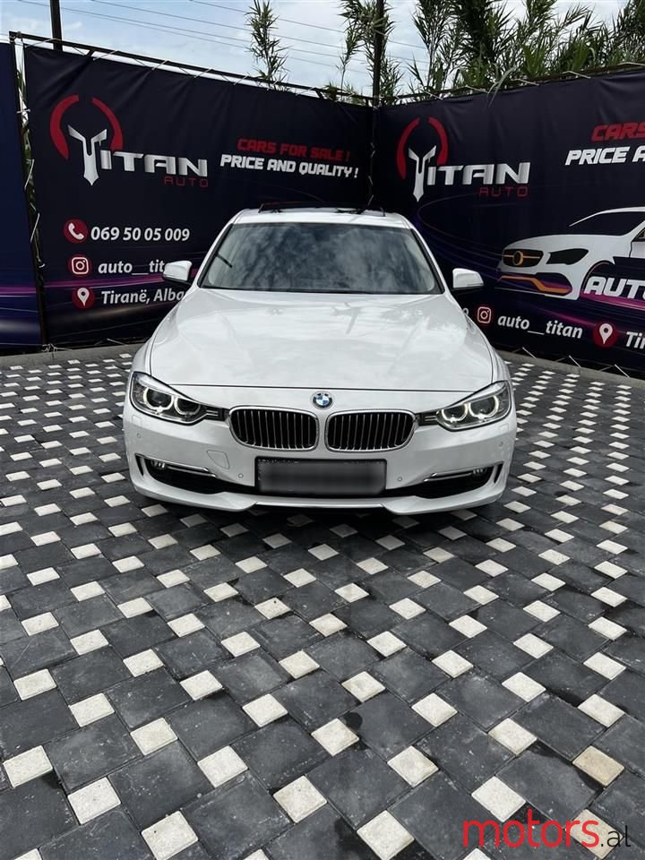 2012' BMW 320 photo #3