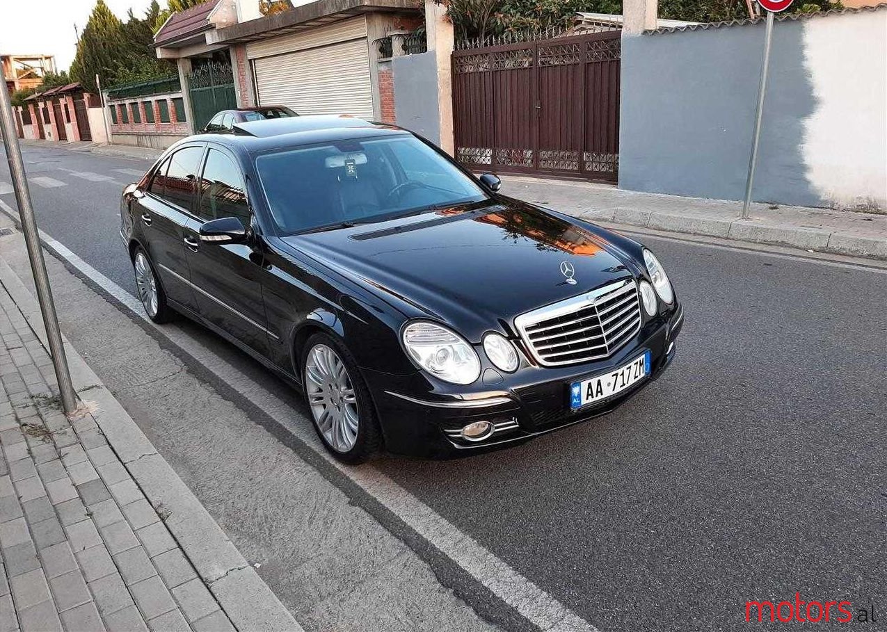 2007' Mercedes-Benz E 320 photo #1