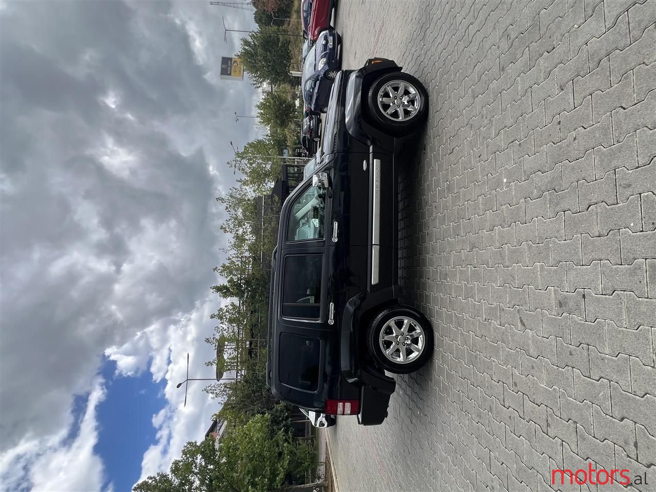 2012' Jeep Liberty photo #2