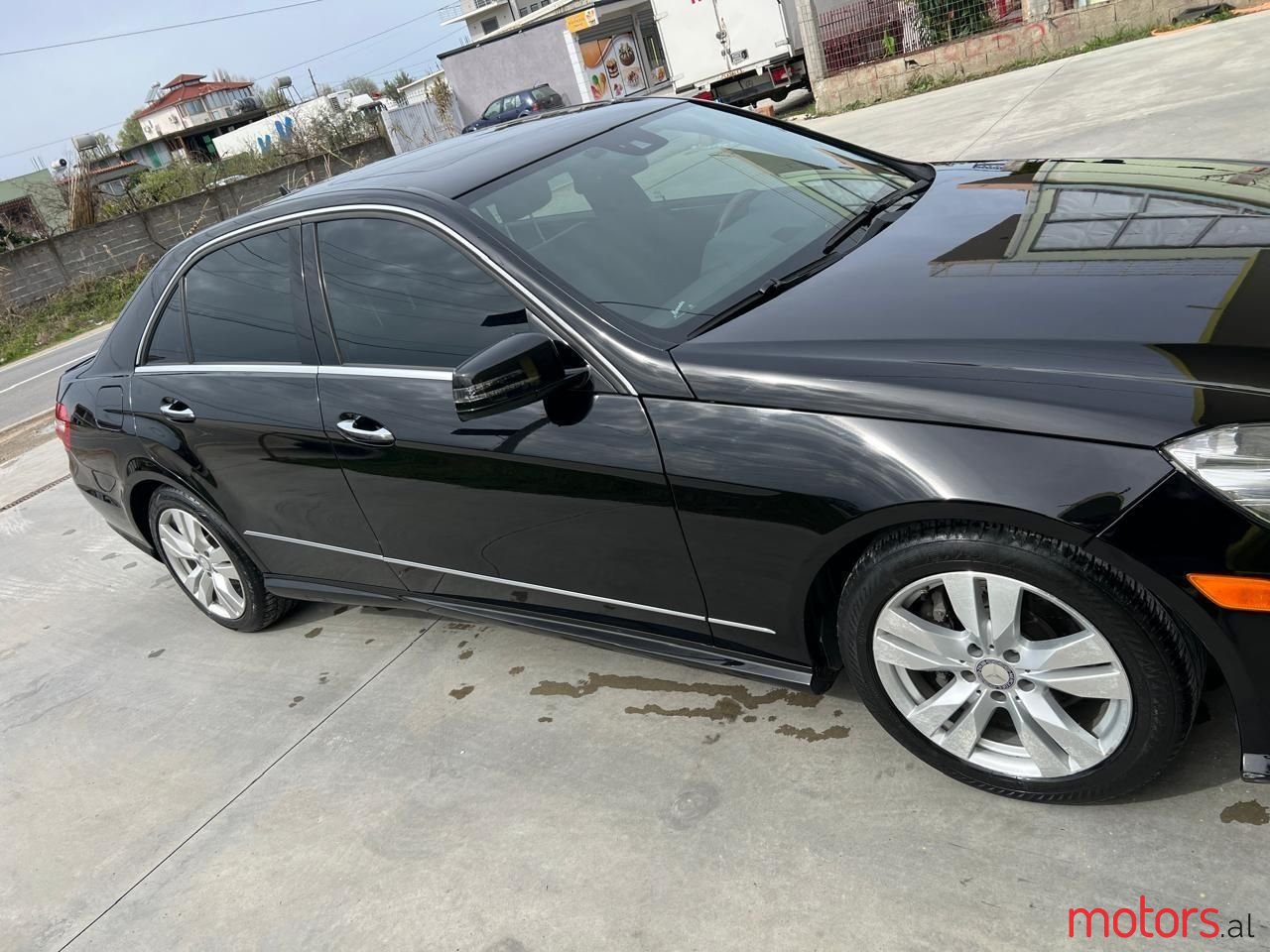 2013' Mercedes-Benz E 350 photo #1