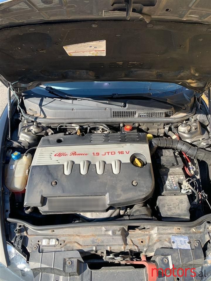 2009' Alfa Romeo Alfa 147 photo #2