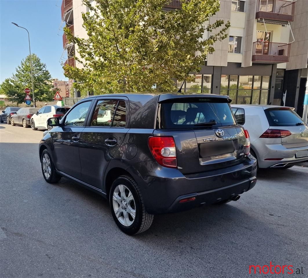 2011' Toyota Urban Cruiser photo #6