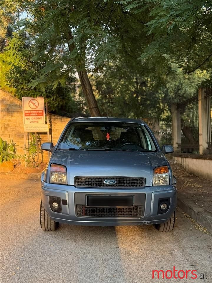 2006' Ford Fusion photo #4