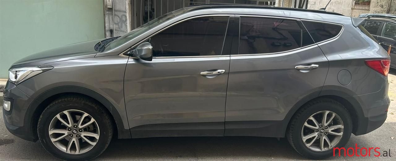 2014' Hyundai Santa Fe photo #4