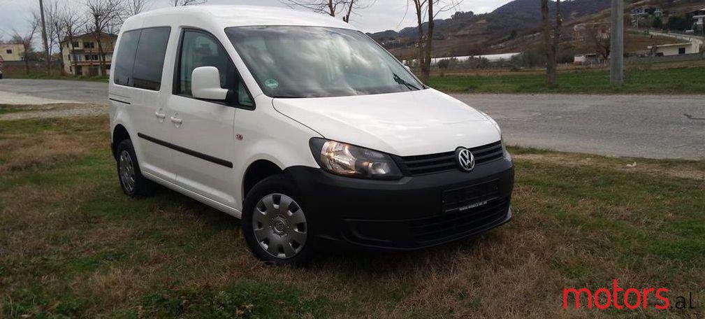 2013' Volkswagen Caddy photo #1