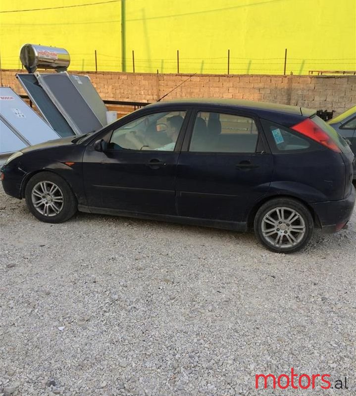 2000' Ford Focus photo #1