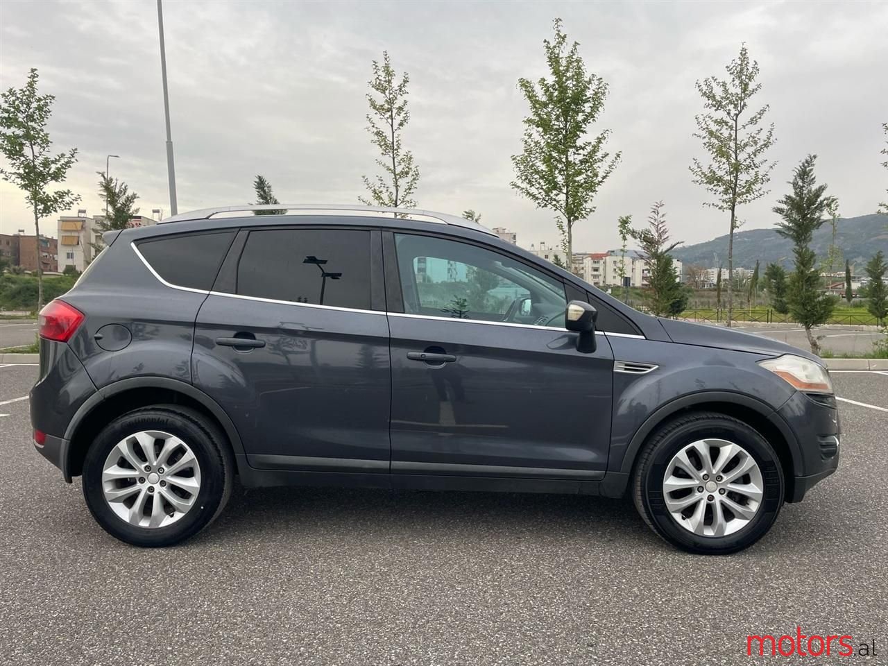 2010' Ford Kuga photo #4