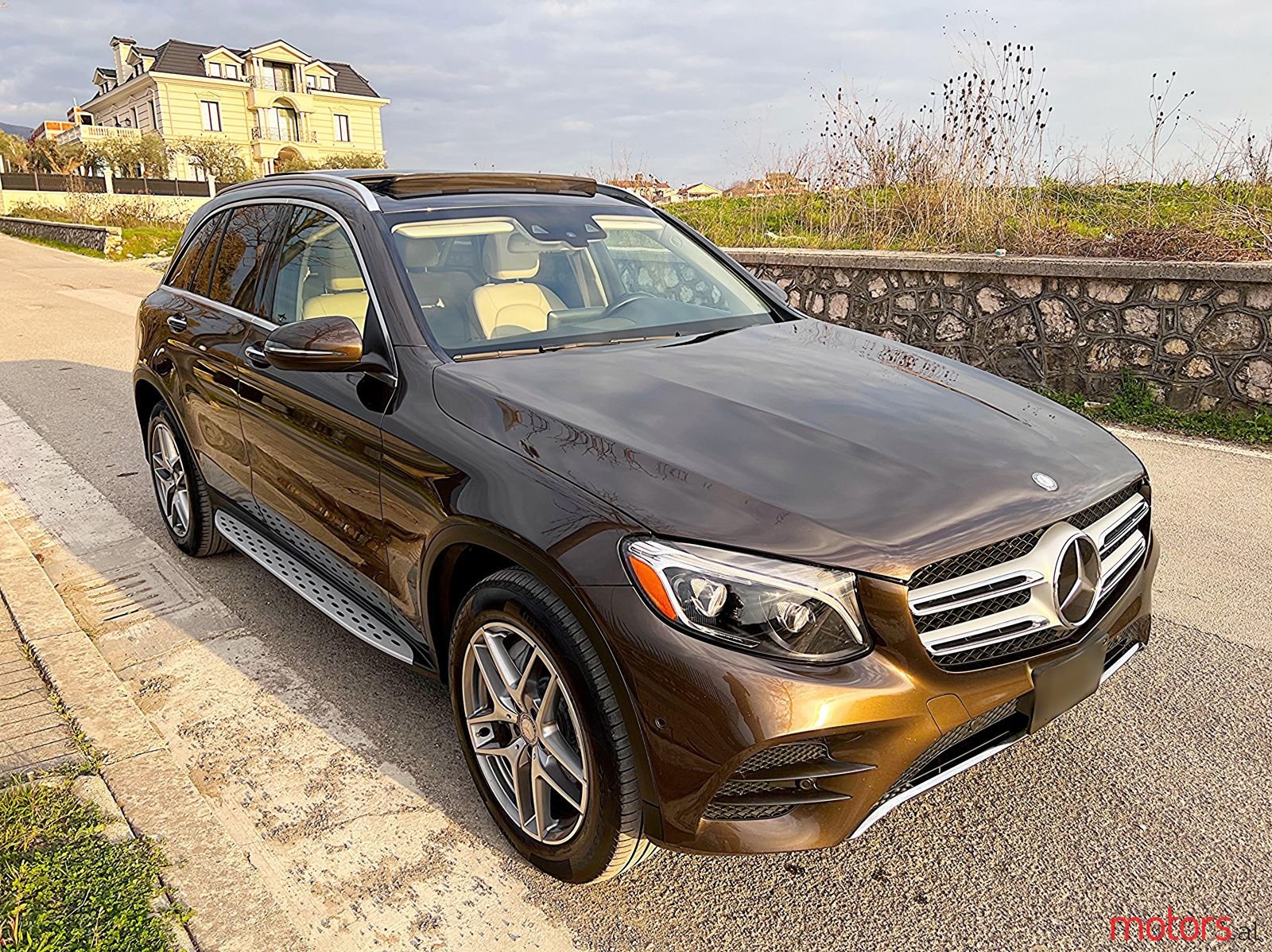 2017' Mercedes-Benz GLC 220 photo #2