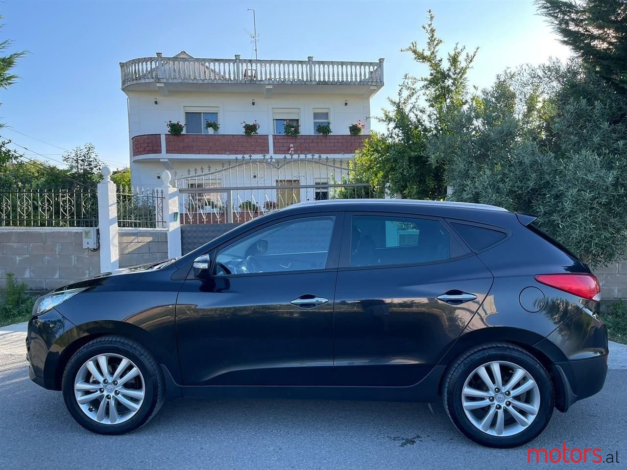 2011' Hyundai ix35 photo #3