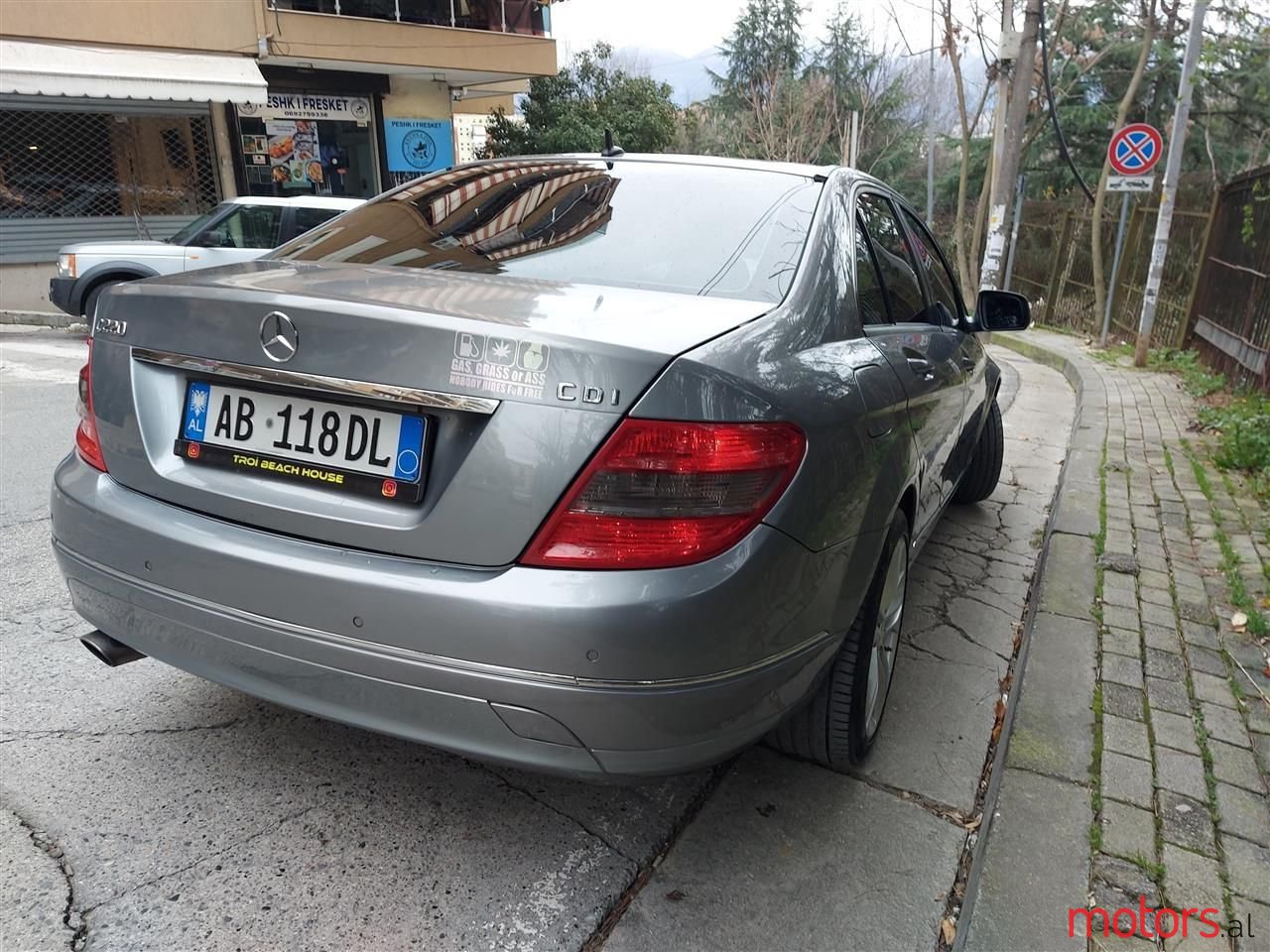 2008' Mercedes-Benz 220 photo #3