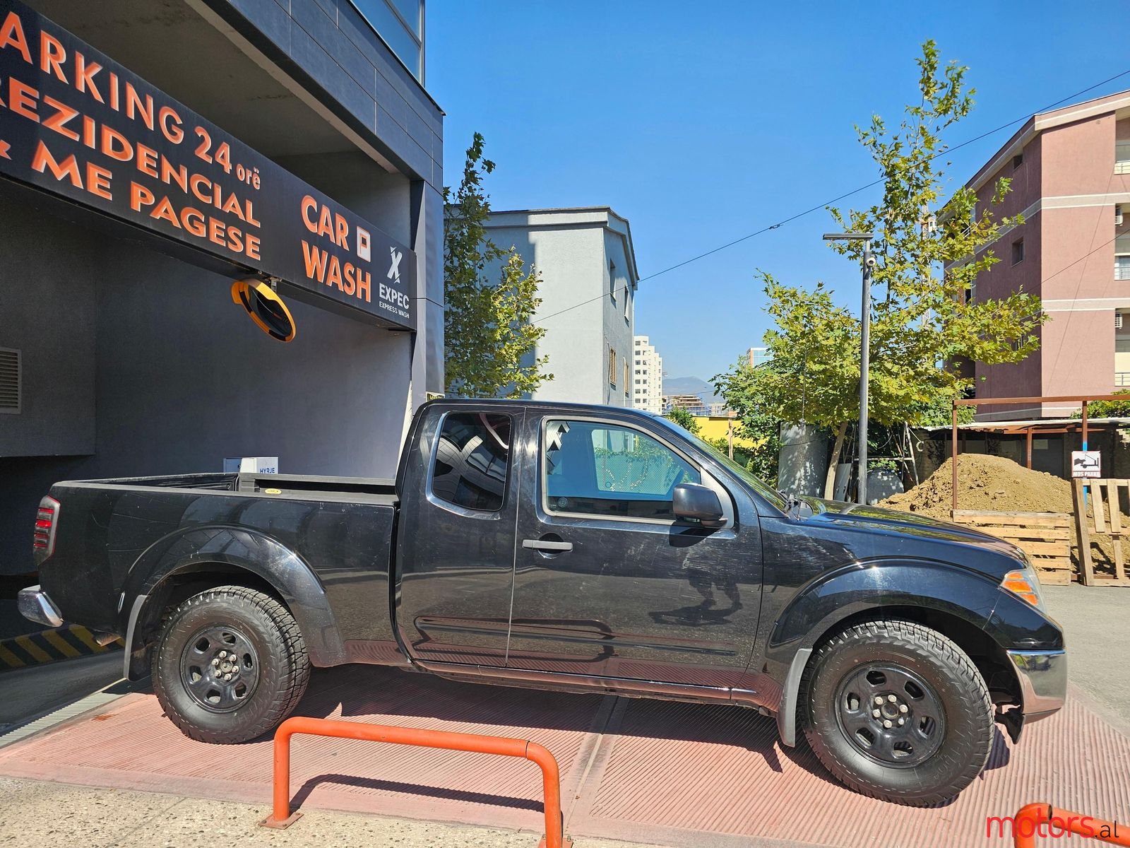2012' Nissan Navara photo #6