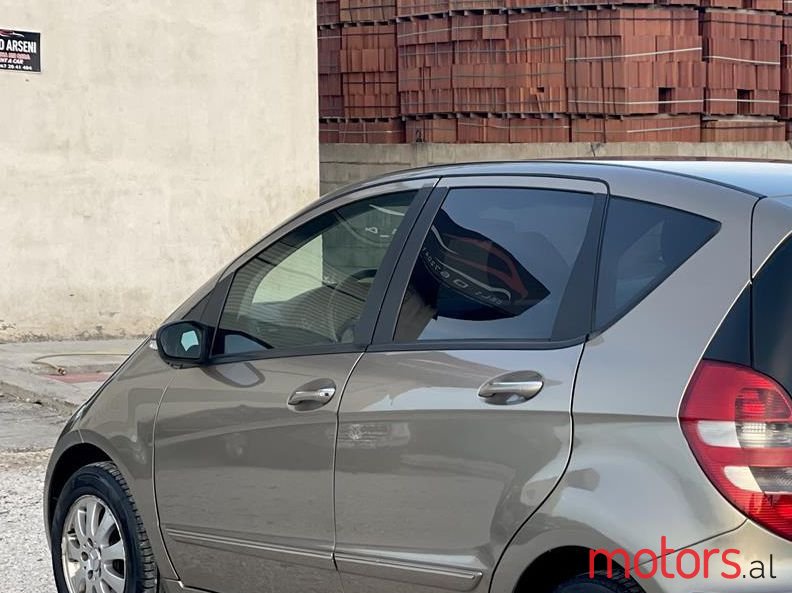 2006' Mercedes-Benz A 180 photo #4