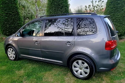 2010' Volkswagen Touran