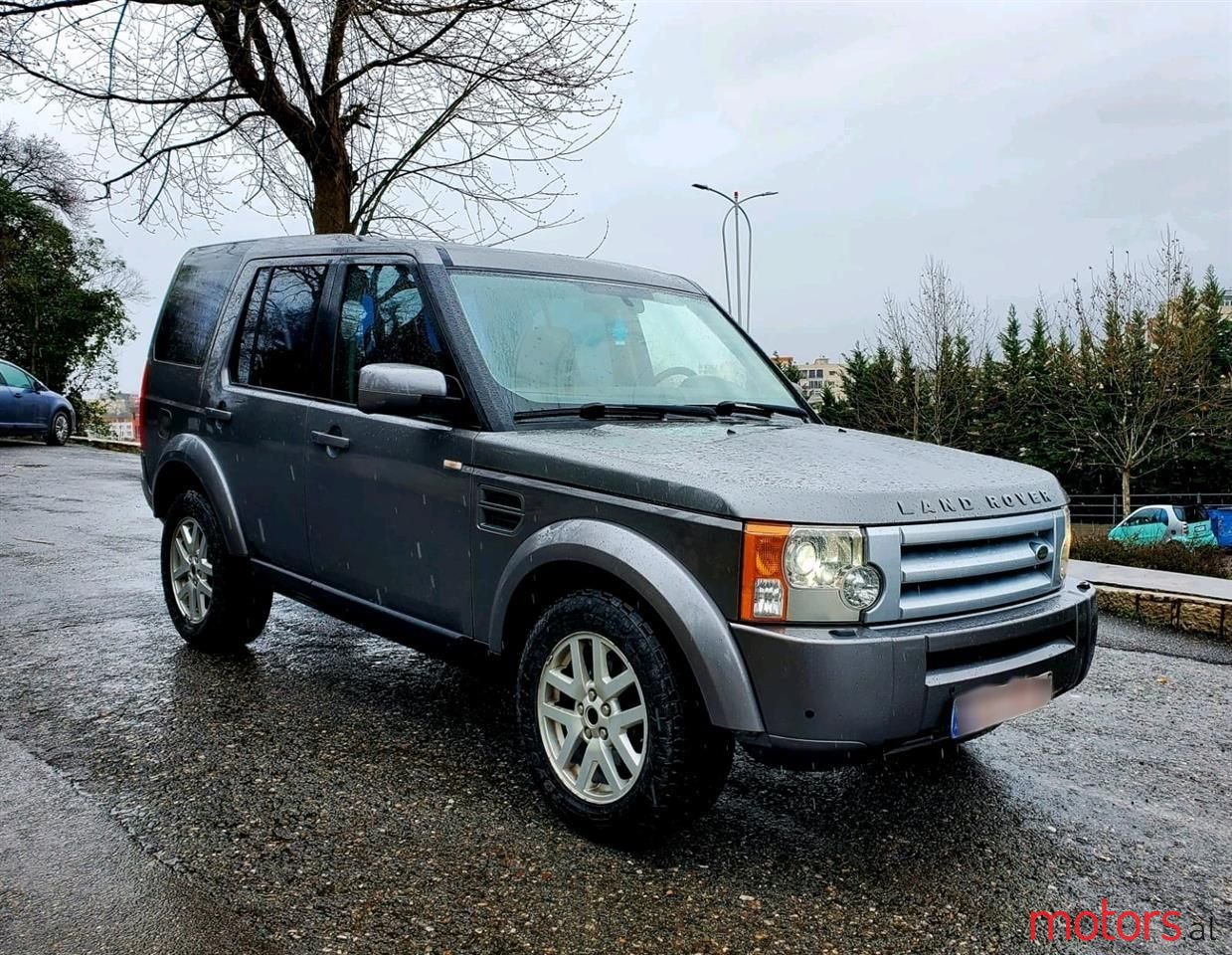 2010' Land Rover Discovery photo #2
