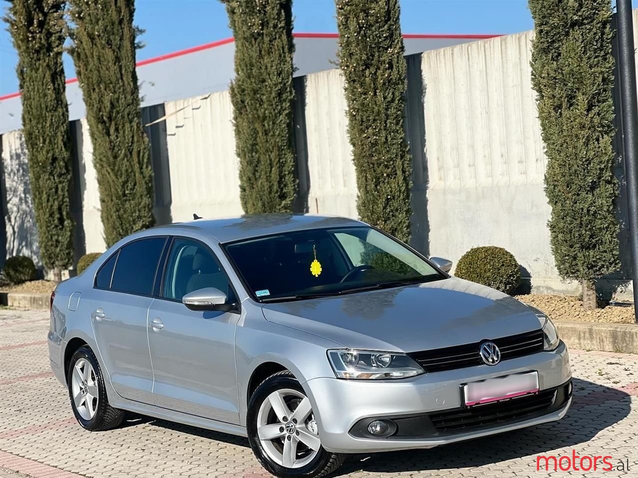 2012' Volkswagen Jetta photo #5