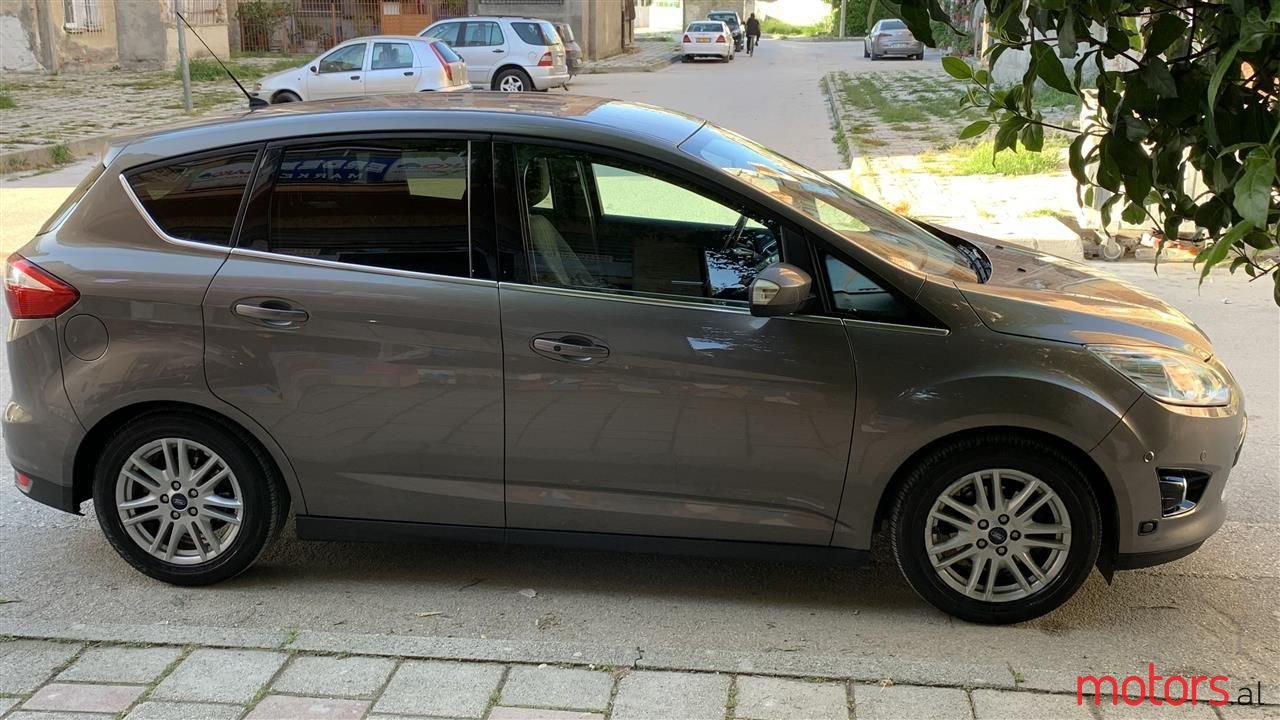 2013' Ford C-MAX photo #4