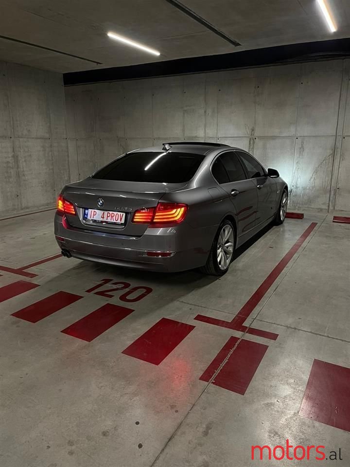 2014' BMW 535 photo #6