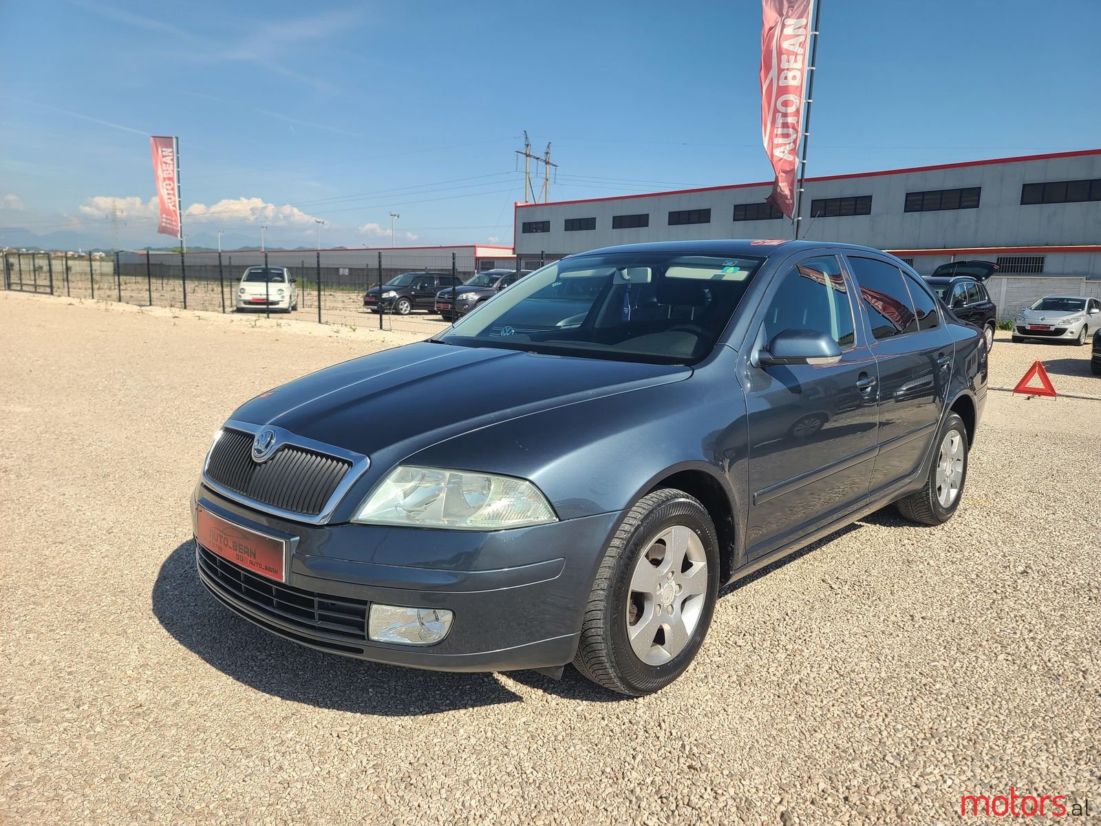 2006' Skoda Octavia photo #1