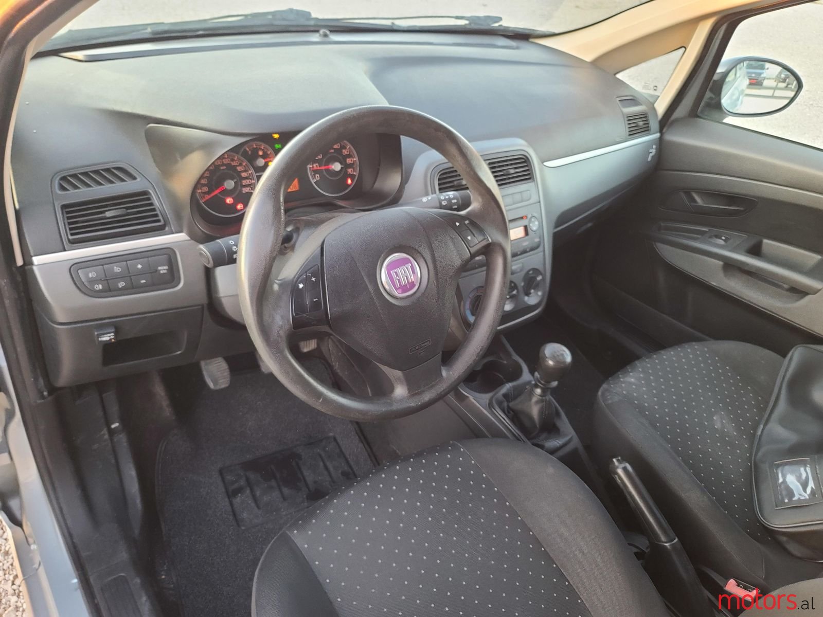 2009' Fiat Grande Punto photo #4
